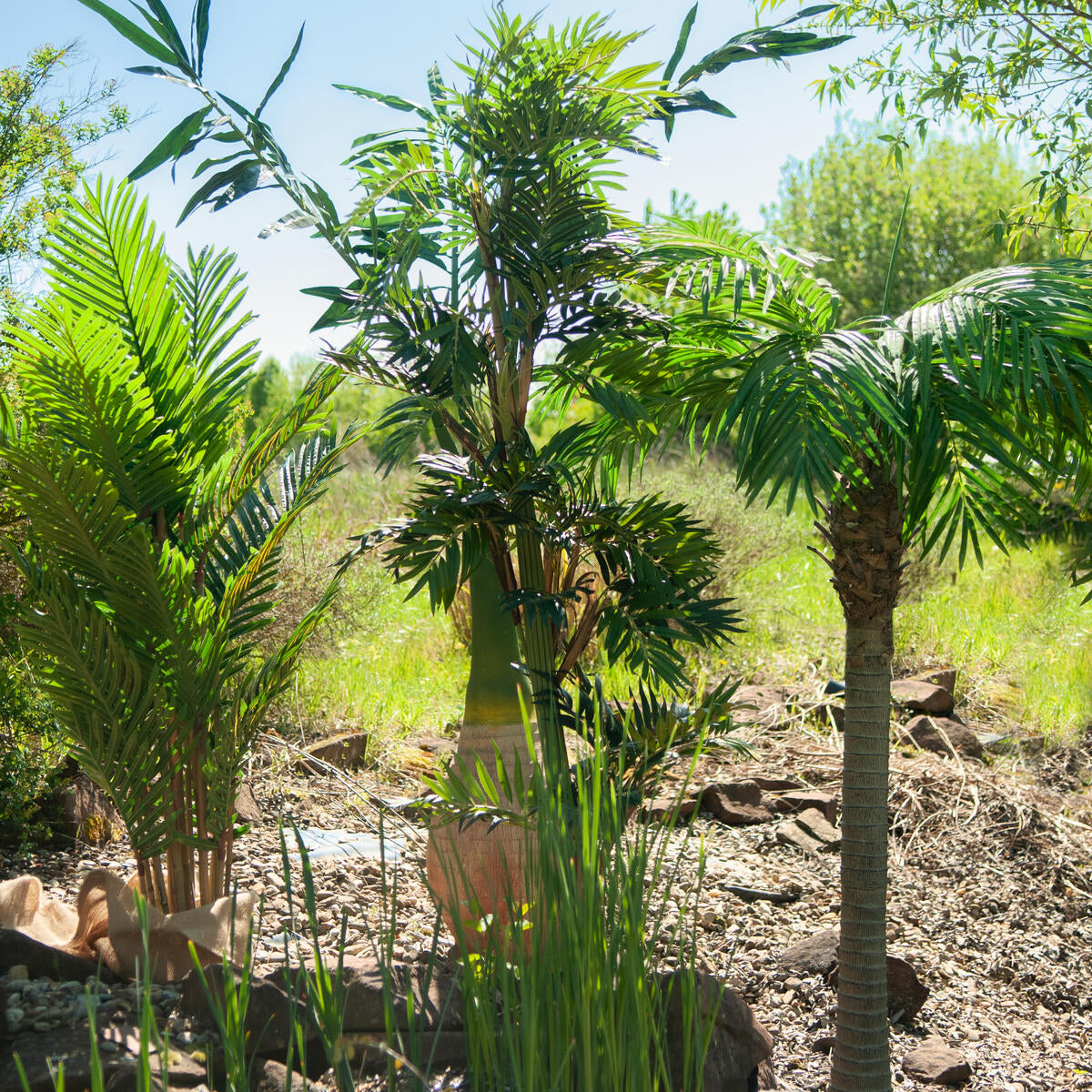 Dekorative künstliche Kentia Palme 140 cm – ideale Zimmerpflanze für moderne Wohnräume