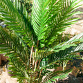 Große Kentia Palme aus Kunstmaterial – hochwertige Optik für stilvolle
