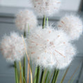 Pusteblume kuenstlich mit weissem Bluetenball – 107 cm hoch, dekorativ und pflegefrei