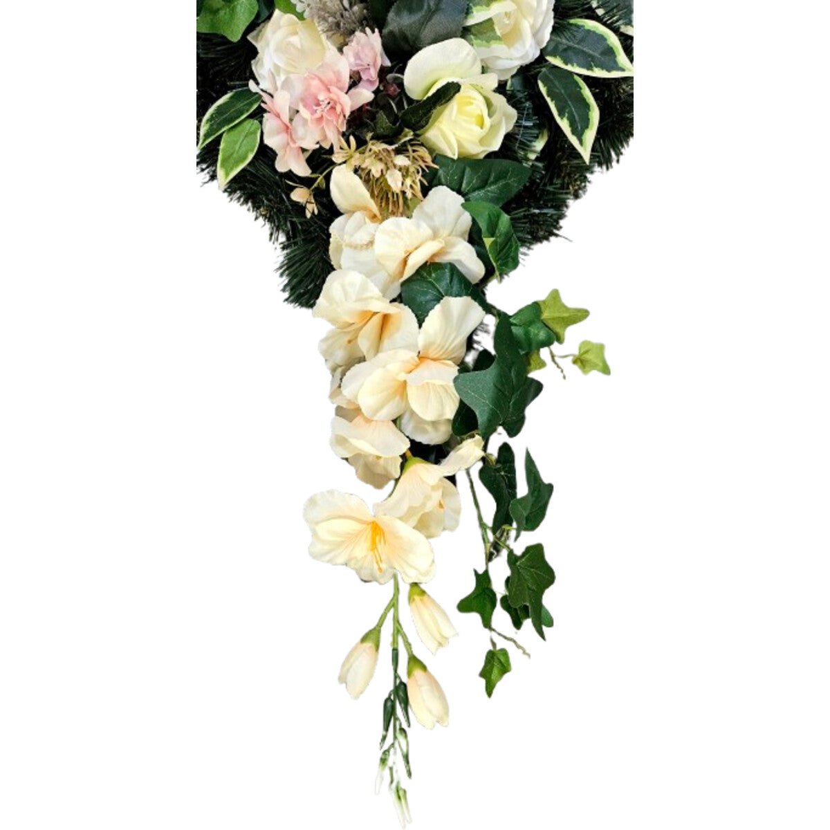 Naturgetreuer Kranz in Blattform mit Rosen (Rosa/Creme) und Beiwerk – hochwertige, pflegeleichte Seidenblumen-Deko, Nahansicht.