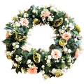 Hochwertiger künstlicher Kranz mit Pfingstrosen und Gerbera in Rosa/Apricot – naturgetreue Tür- oder Tischdekoration, Frontansicht.