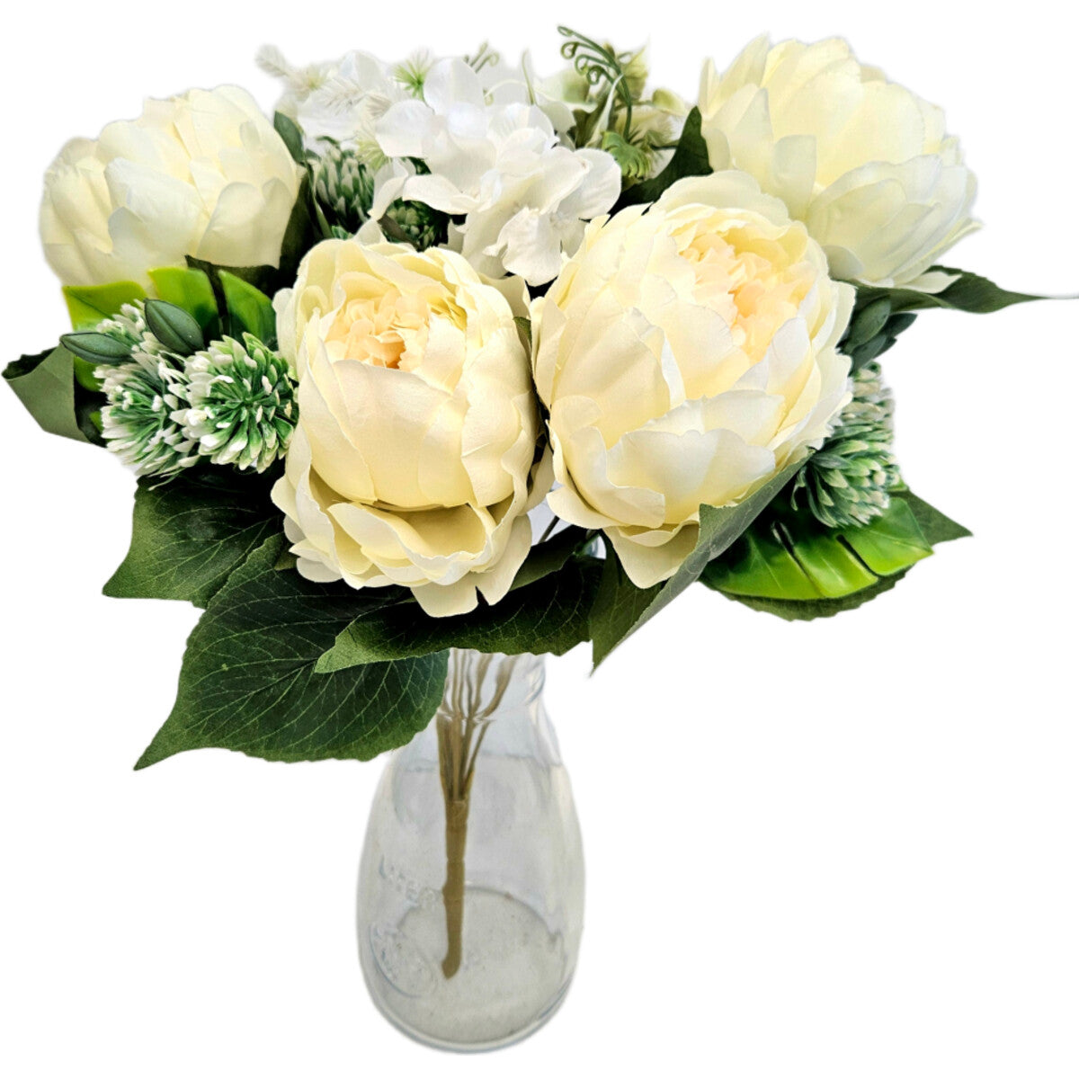 Hochwertiger künstlicher Blumenstrauß in Creme mit Pfingstrosen und Hortensien, mit Vase – naturgetreues Seidenblumen-Arrangement, Frontansicht.