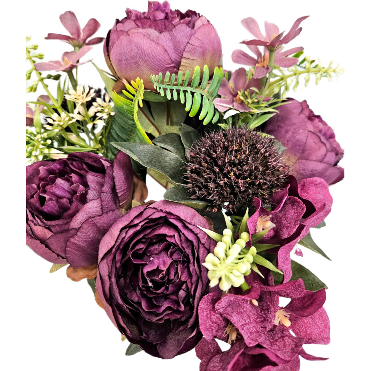 Künstlicher Blumenstrauß in Lila/Violett mit Pfingstrosen, Disteln und Hortensien, mit Vase – hochwertige, realistische Seidenblumen, Detailansicht.